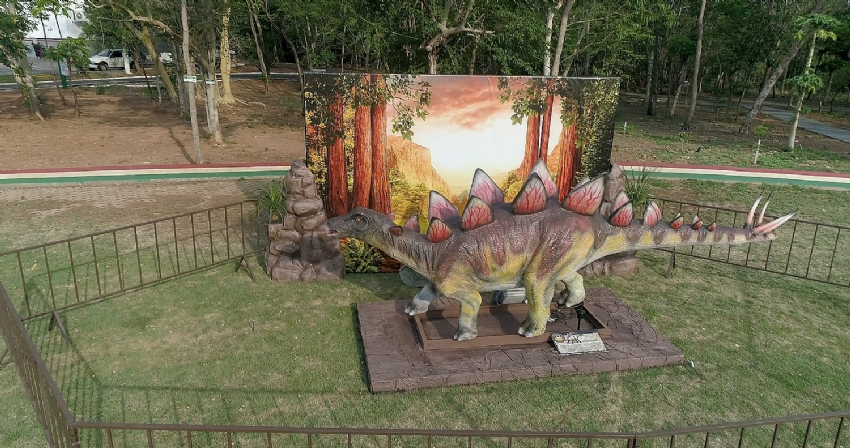 Parque de dinossauros virtual ensina noções sobre empreendedorismo para  crianças