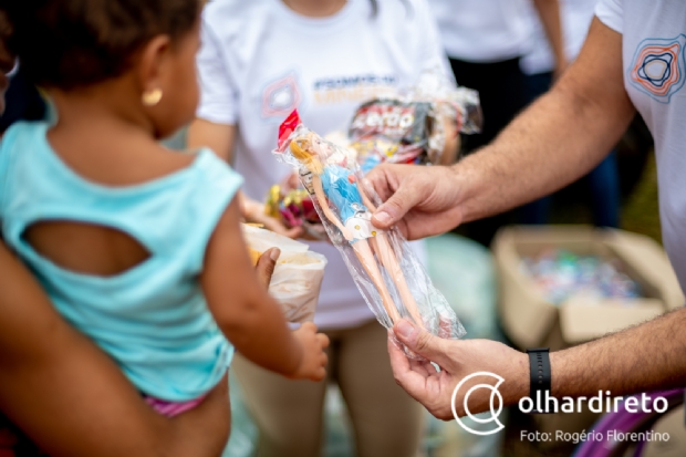 Ao beneficia mais de 3 mil crianas carentes em Mato Grosso com brinquedos e guloseimas