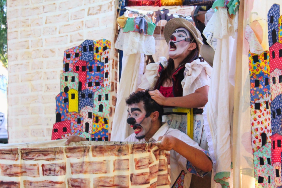 Ministrio da Cultura e Romagnole apresentam o projeto 'Fim de Semana tem Teatro' em parques de Cuiab