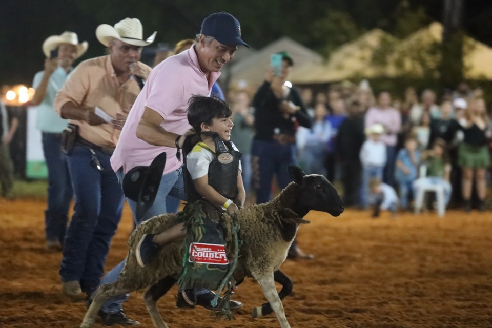 Evento tem rodeio com prmio de R$ 60 mil e programao especial para crianas